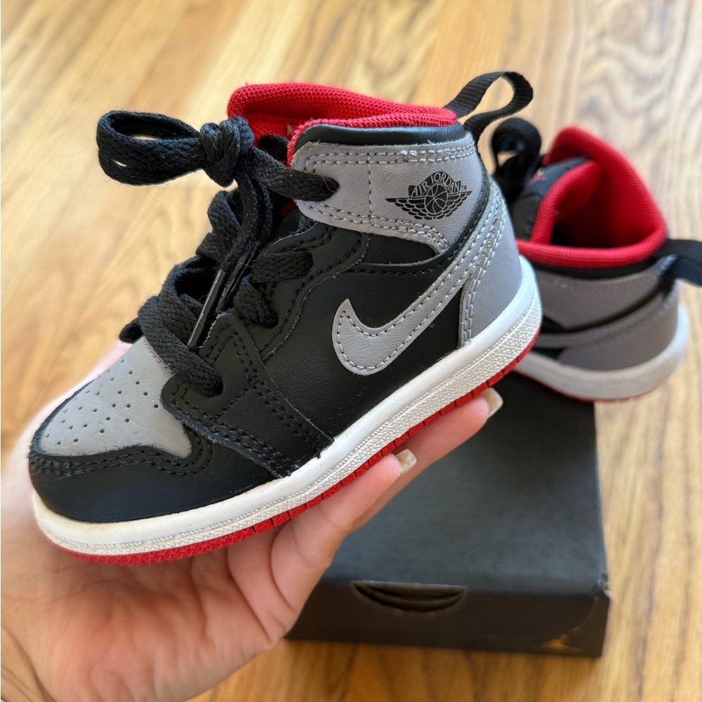 Nike - Jordan 1 Mid TD 
Size 5
Black/Gray/Fire Red - Picture 8 of 13